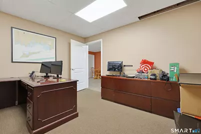 24 Montauk Avenue, New London, CT 06320 - Photo 7