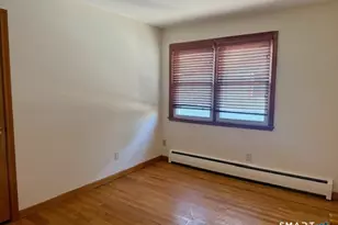60 Baggot St, West Haven, CT 06516 - Photo 5