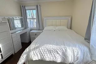22 Irving Pl, Danbury, CT 06810 - Photo 5