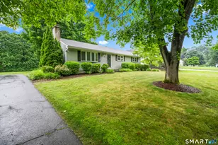 24 Kennedy Dr, Enfield, CT 06082 - Photo 3