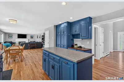 6 Jean Drive, East Lyme, CT 06333 - Photo 5