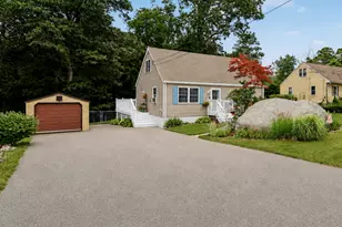 264 Roxbury Rd, East Lyme, CT 06357 - Photo 1