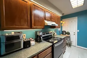 6 Concorde Way, Windsor Locks, CT 06096 - Photo 9