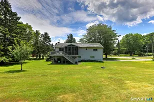 31 Paugussett Rd, Newtown, CT 06482 - Photo 5