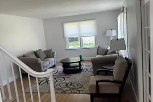 17 Anthony Pl, Trumbull, CT 06611 - Photo 5