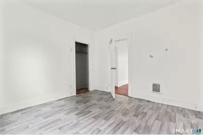 148 Kent Street, Hartford, CT 06112 - Photo 17
