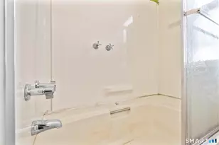 148 Kent St, Hartford, CT 06112 - Photo 29