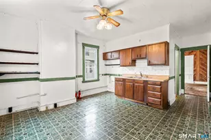 148 Kent St, Hartford, CT 06112 - Photo 23