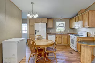 37 Pond Way, Windham, CT 06256 - Photo 9
