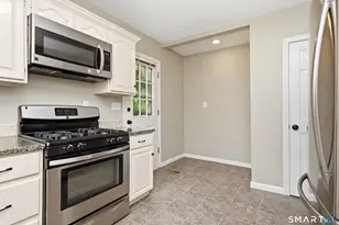 14 Rockhaven Dr, Glastonbury, CT 06033 - Photo 5