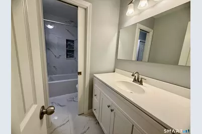 562 Oak Avenue #562, Cheshire, CT 06410 - Photo 15