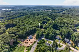 1033 Old Colchester Rd, Montville, CT 06370 - Photo 11