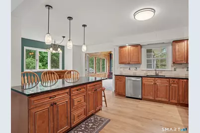 7 Wheeler Drive, Danbury, CT 06811 - Photo 9