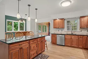 7 Wheeler Dr, Danbury, CT 06811 - Photo 9