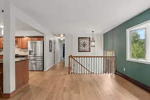 7 Wheeler Dr, Danbury, CT 06811 - Photo 5