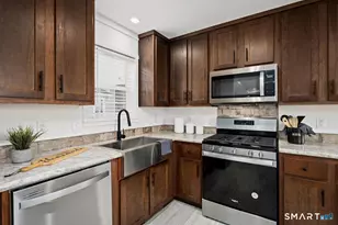 104 B St, Groton, CT 06340 - Photo 5