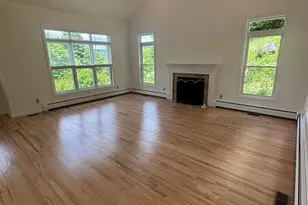 11 Squantz View Dr, New Fairfield, CT 06812 - Photo 5
