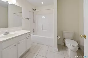 33 Allison Way, East Haven, CT 06512 - Photo 11