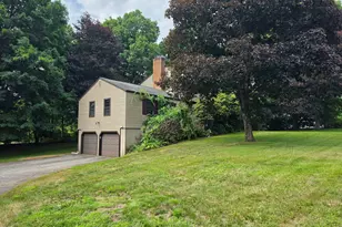 8 Squire Ln, Shelton, CT 06484 - Photo 3