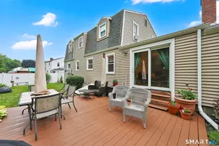 10 Pilgrim Cir, Enfield, CT 06082 - Photo 5
