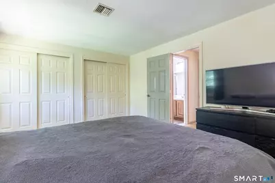 283 Strawberry Circle, Windsor, CT 06095 - Photo 17