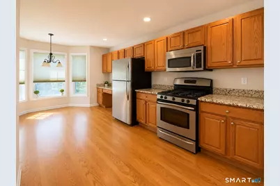 1401 Briar Woods Lane #1401, Danbury, CT 06811 - Photo 7