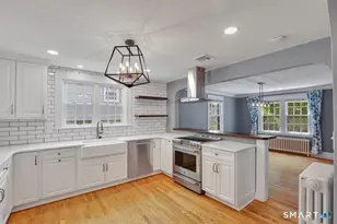 132 N Main St, West Hartford, CT 06107 - Photo 9