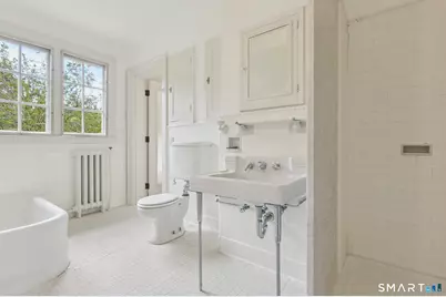 1056 Whitney Avenue, Hamden, CT 06517 - Photo 31