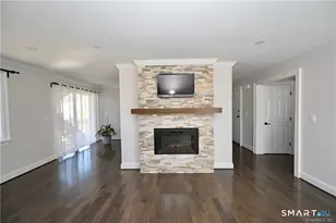 31 Carriage Dr, Milford, CT 06460 - Photo 5