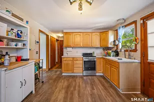 125 Stevens Ln, Middletown, CT 06457 - Photo 5