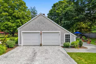 21-B Library Ln, Old Lyme, CT 06371 - Photo 31