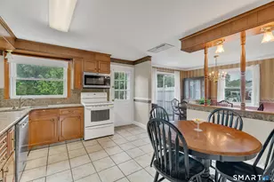 359 N Elm St, Wallingford, CT 06492 - Photo 11