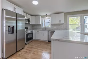 14 Catherine Ct, Milford, CT 06460 - Photo 11
