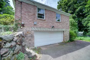 373 Broadway, Hamden, CT 06518 - Photo 29
