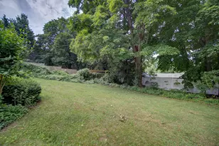 373 Broadway, Hamden, CT 06518 - Photo 31