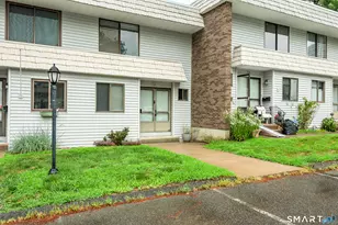 21 Pine Ct, Cromwell, CT 06416 - Photo 1