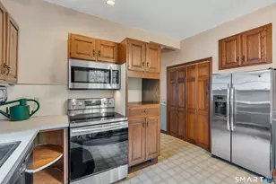 445 Farmington Ave, Waterbury, CT 06710 - Photo 11