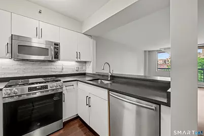 25 Forest Street #7F, Stamford, CT 06901 - Photo 11
