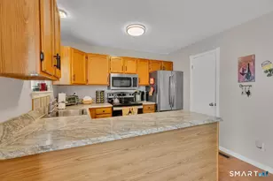 80 Country Ln, Vernon, CT 06066 - Photo 7
