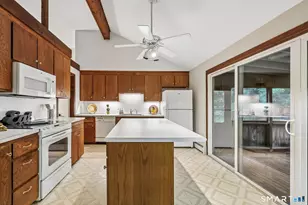 81 Crescent Rd, Glastonbury, CT 06033 - Photo 7