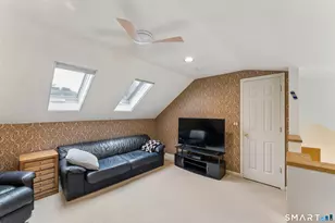 320 Strawberry Hill Ave, Stamford, CT 06902 - Photo 27