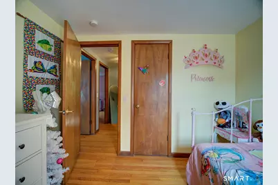 34 Roberta Road, North Haven, CT 06473 - Photo 23