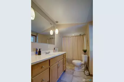 34 Roberta Road, North Haven, CT 06473 - Photo 21