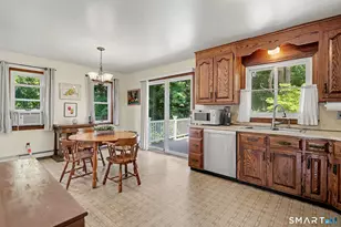 11a Greenlawn Dr, Fairfield, CT 06825 - Photo 5