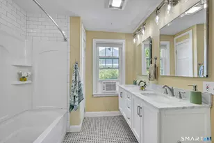 218 Knickerbocker Ave, Stamford, CT 06907 - Photo 13