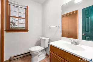 13 Holt St, Plymouth, CT 06786 - Photo 9