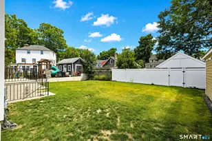 35 Myrtle St, Norwalk, CT 06855 - Photo 39