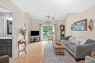 103 Wyndemere Ct, South Windsor, CT 06074 - Photo 9