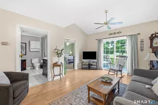 103 Wyndemere Ct, South Windsor, CT 06074 - Photo 11