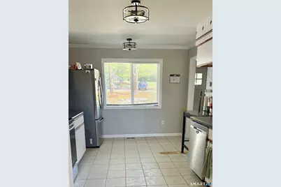11 Lilac Drive #B, Seymour, CT 06483 - Photo 7